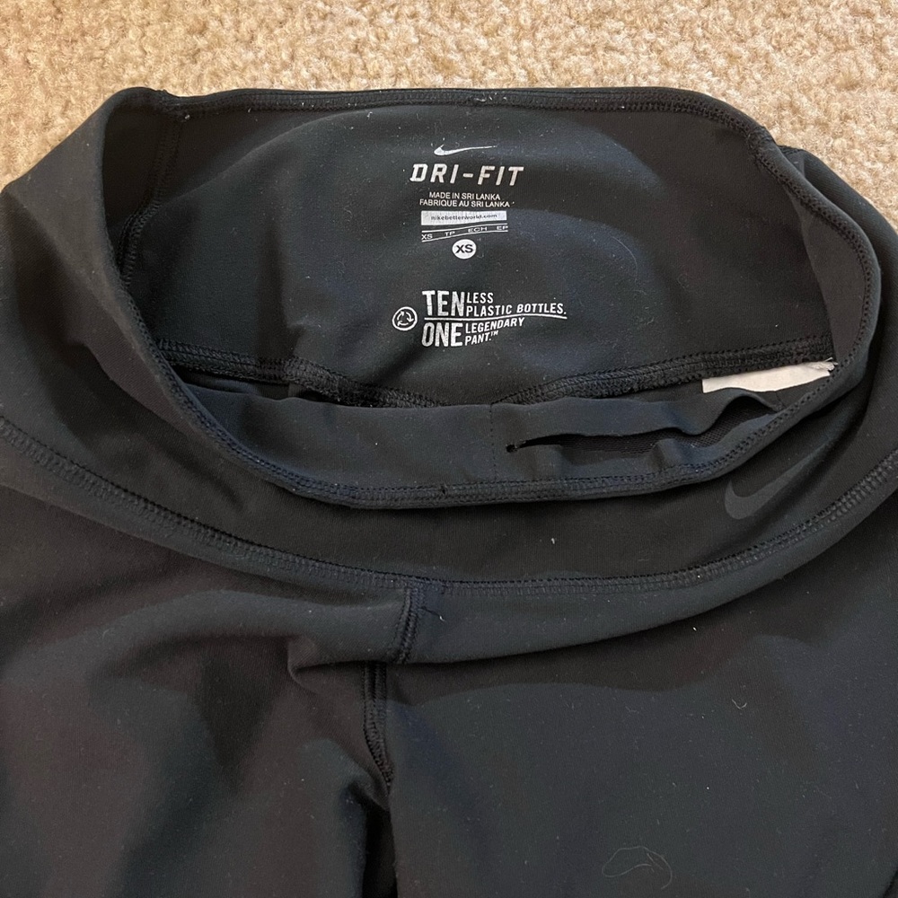 Nike dri-fit leggings capri size xs